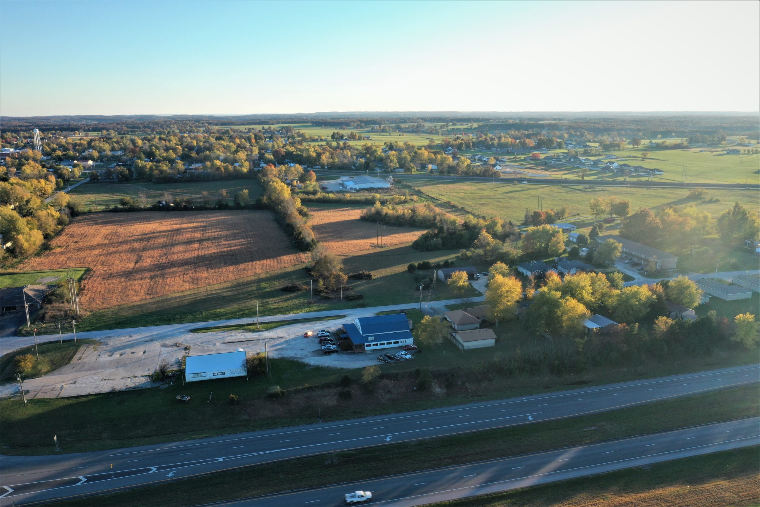 Seymour Missouri Commercial Building Hayden Outdoors